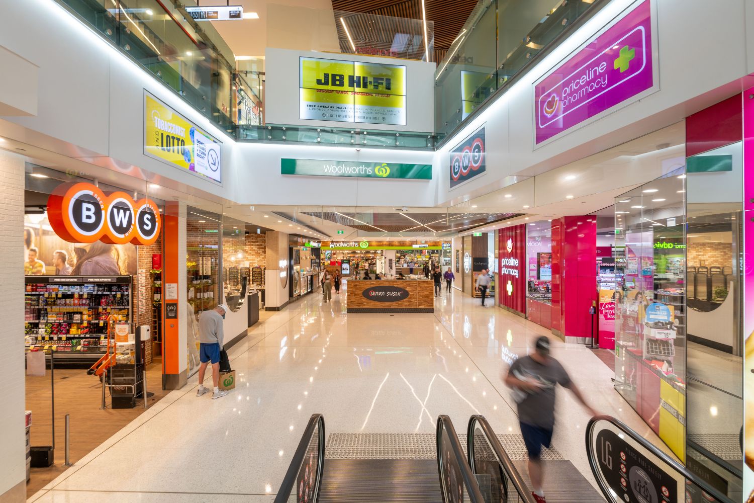 Queen Street Ground to Lower Ground Level