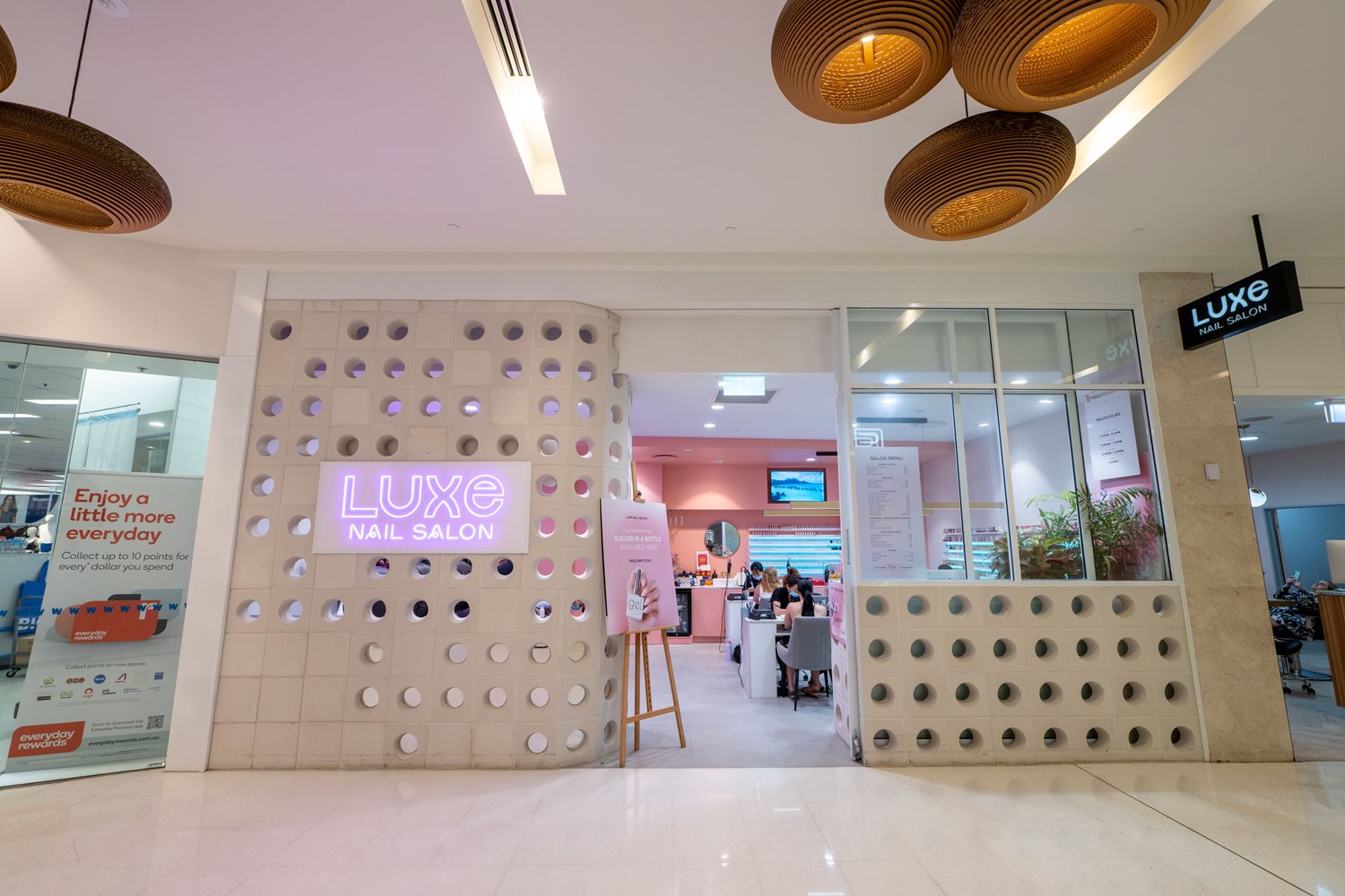 Ground Level, Luxe Nail Salon